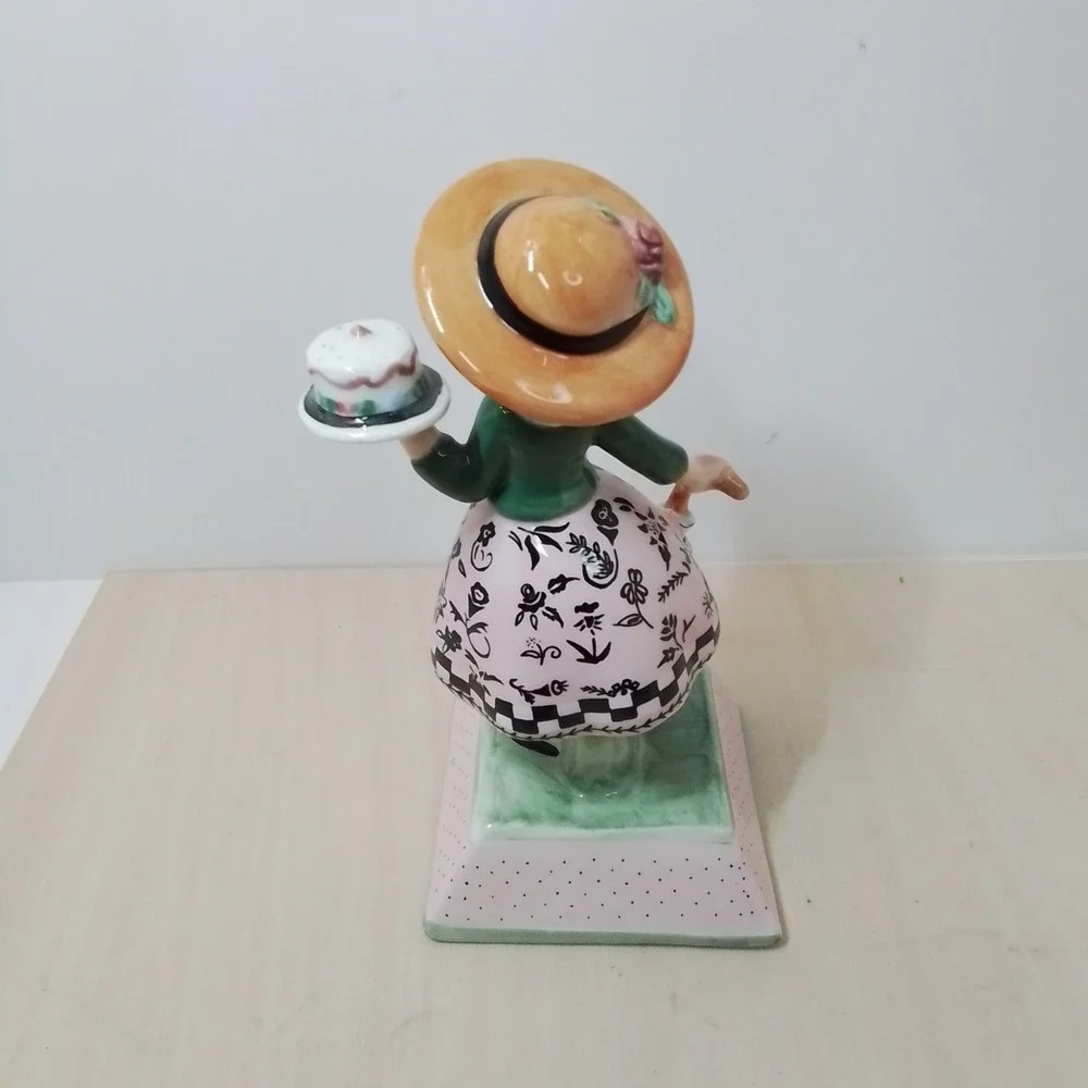 ME Ink Happy Birthday Girl Figurine‎ Holding Cake Umbrella 1995 Collectible